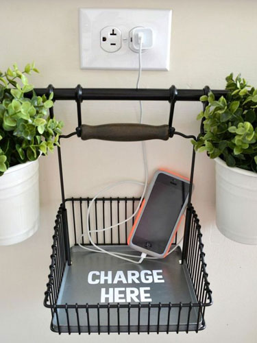 Salon decor ideas DIY charging station