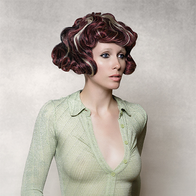 Contessa 37 Finalist Collection – Changing of the Garnet